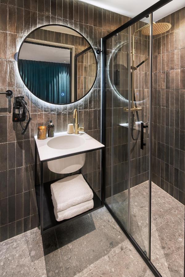 Boutique Hotel First City Haag Exteriör bild